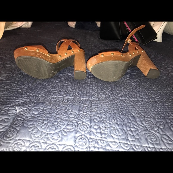 Indigo Rd heals - Picture 3 of 3